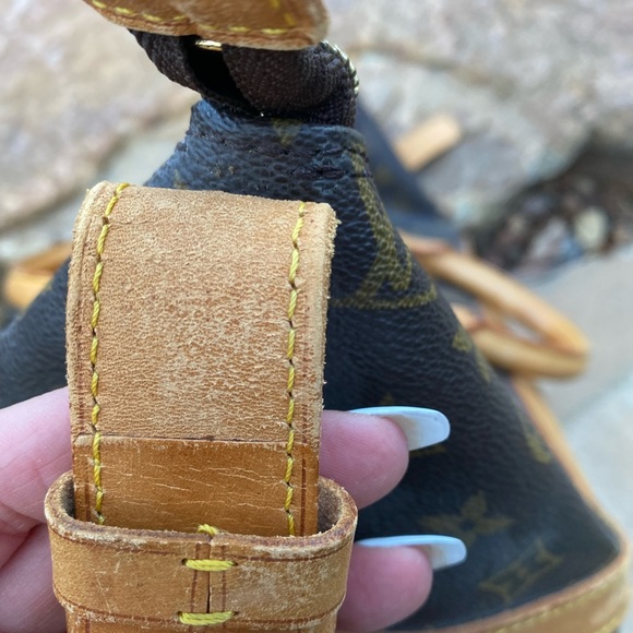 Authentic Louis Vuitton cruiser 40 large travel tote bag w/ LV vachetta tag - Picture 13 of 14